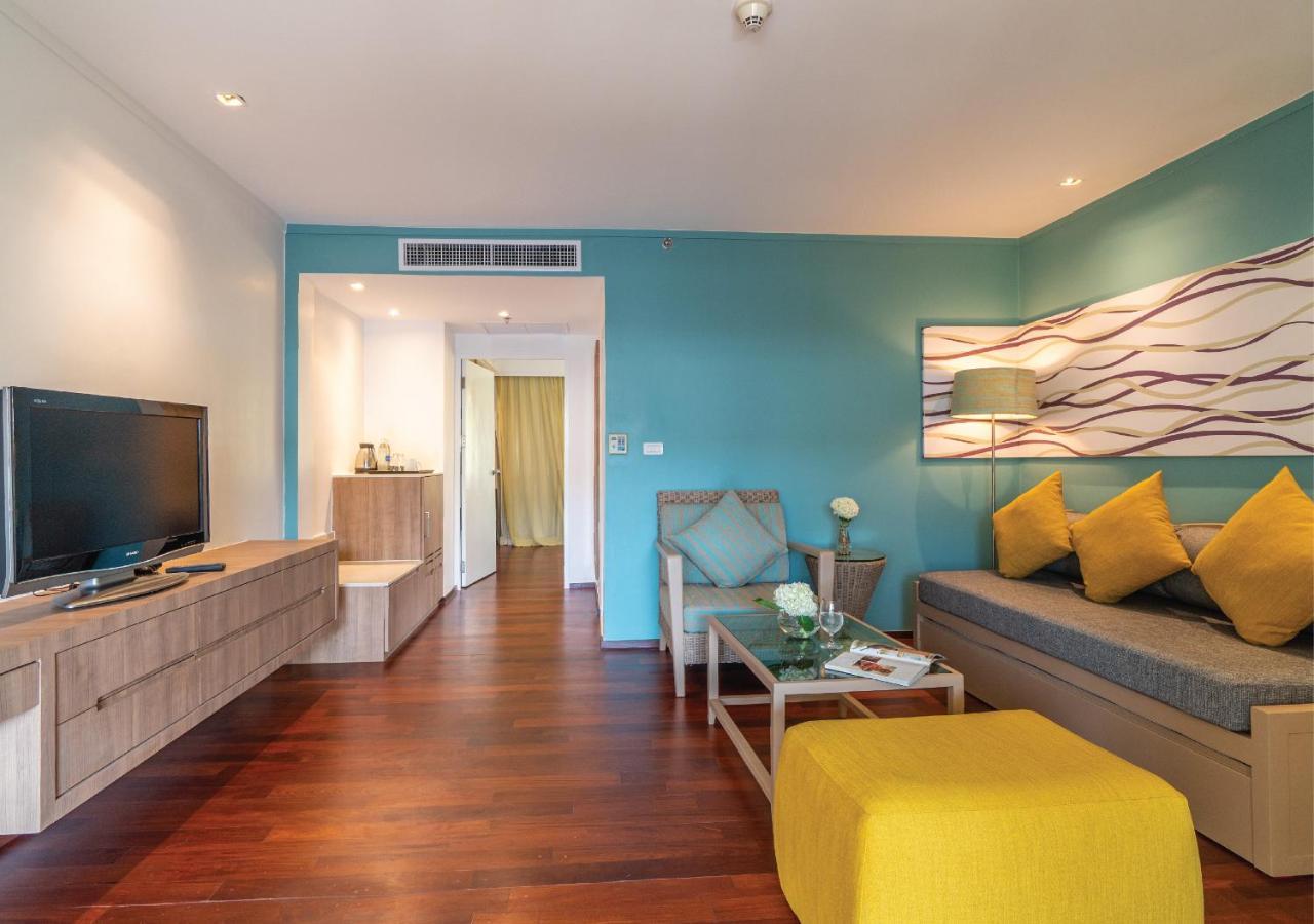 Radisson Resort And Suites Phuket Kamala Beach Exterior photo