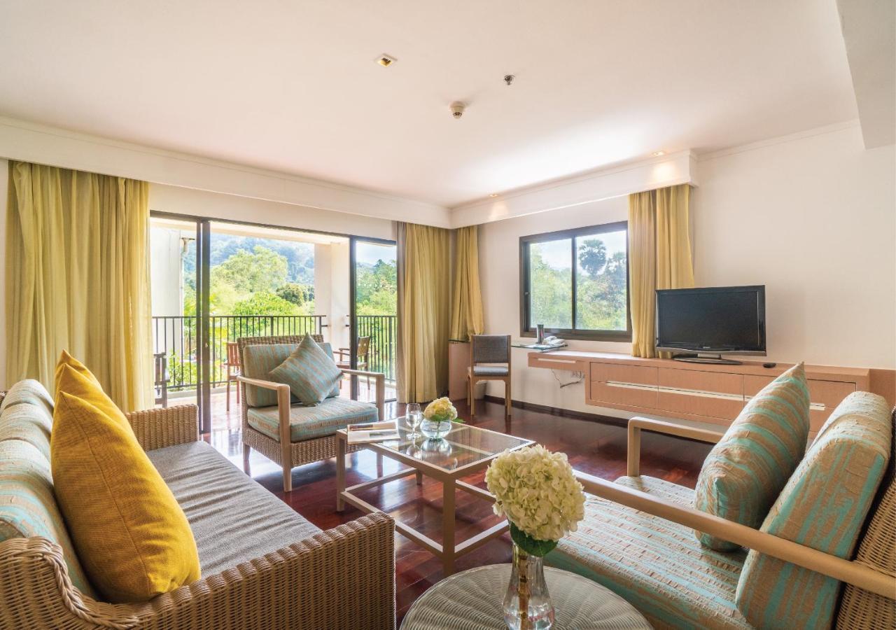 Radisson Resort And Suites Phuket Kamala Beach Exterior photo