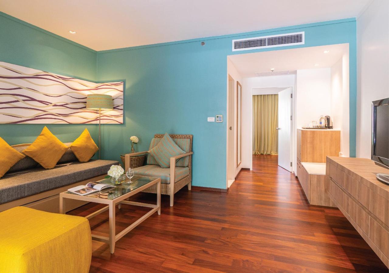 Radisson Resort And Suites Phuket Kamala Beach Exterior photo